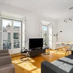 Whome Restauradores Deluxe W/ Elevator & Ac Perfect For Families & Friends